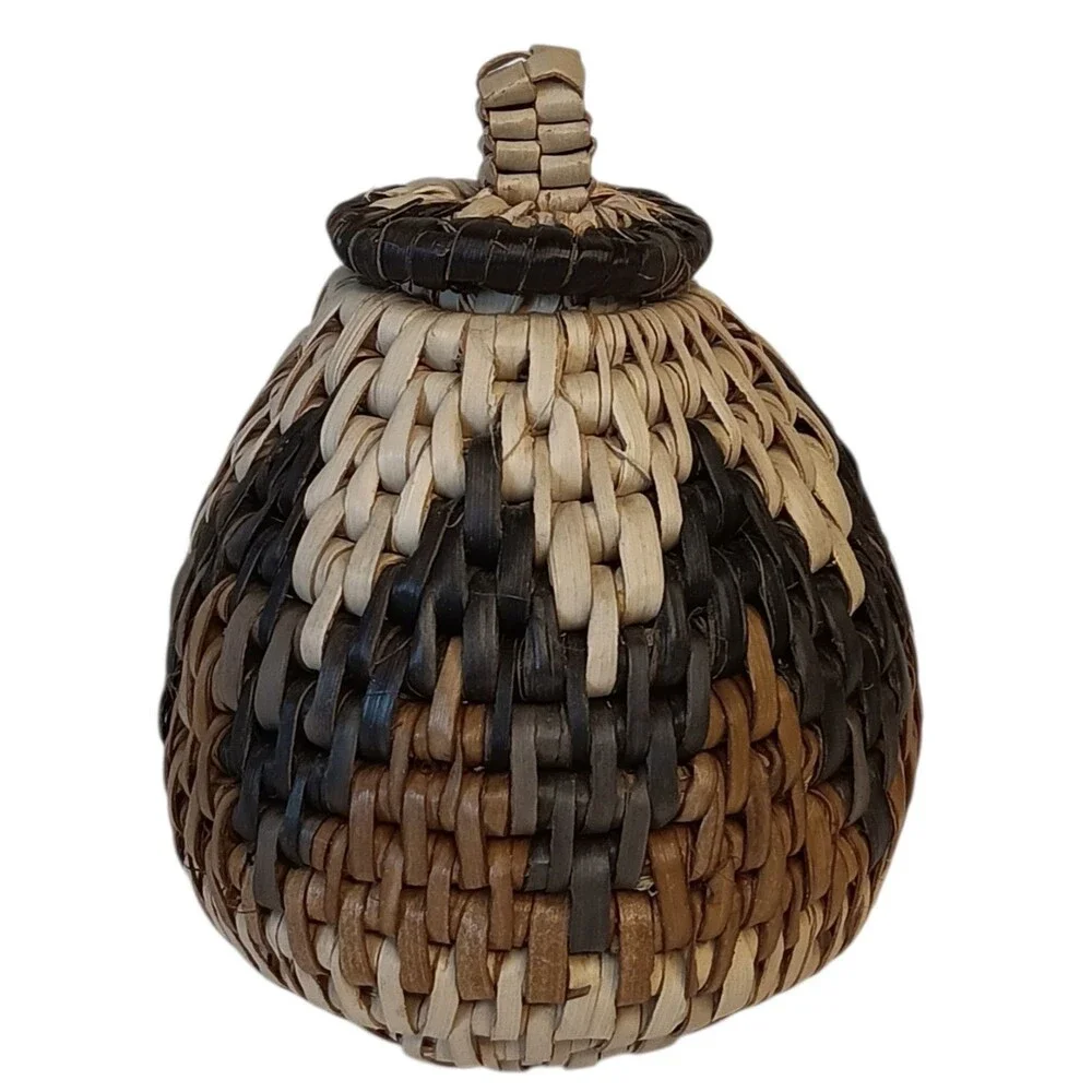 African Zulu Herb Container w/ Lid Hand Woven Herb Basket Ukhamba & Herbs 4x3.5
